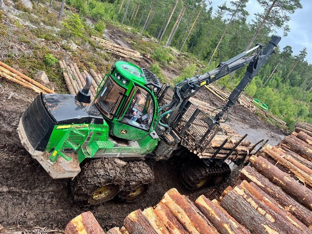 Forvarderis John Deere 1510 G: foto 6