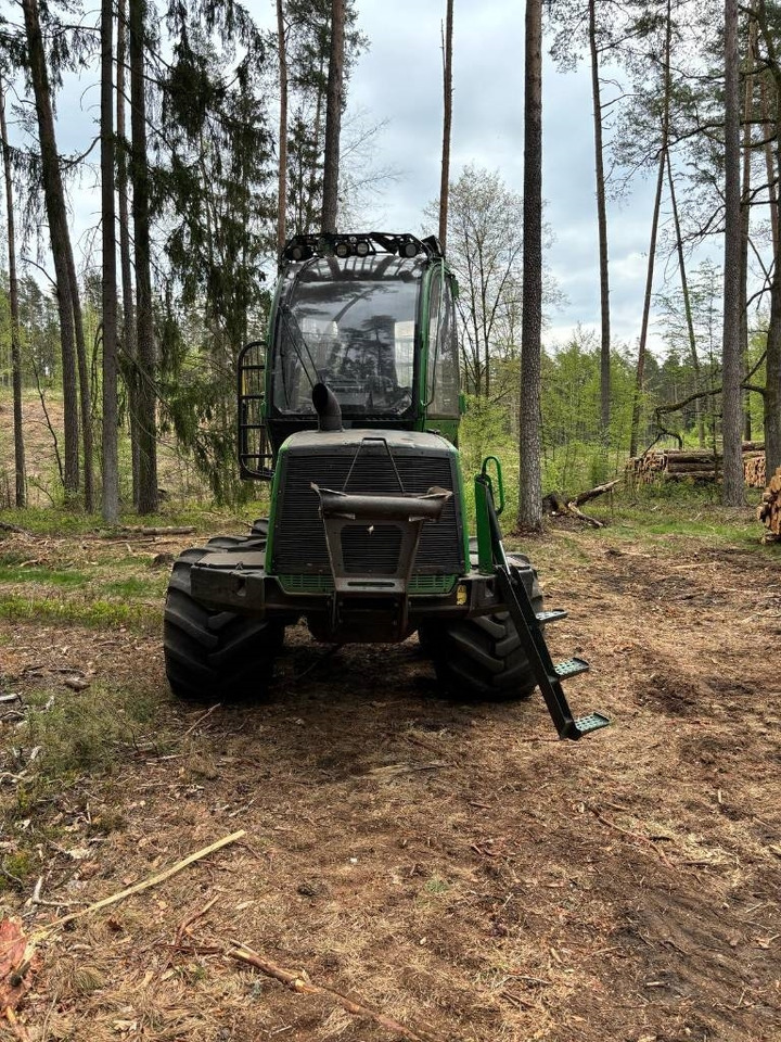 John Deere 810 E - Forvarderis: foto 3 John Deere 810 E - Forvarderis: foto 3