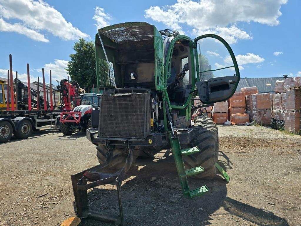 John Deere 810 E - Forvarderis: foto 5 John Deere 810 E - Forvarderis: foto 5