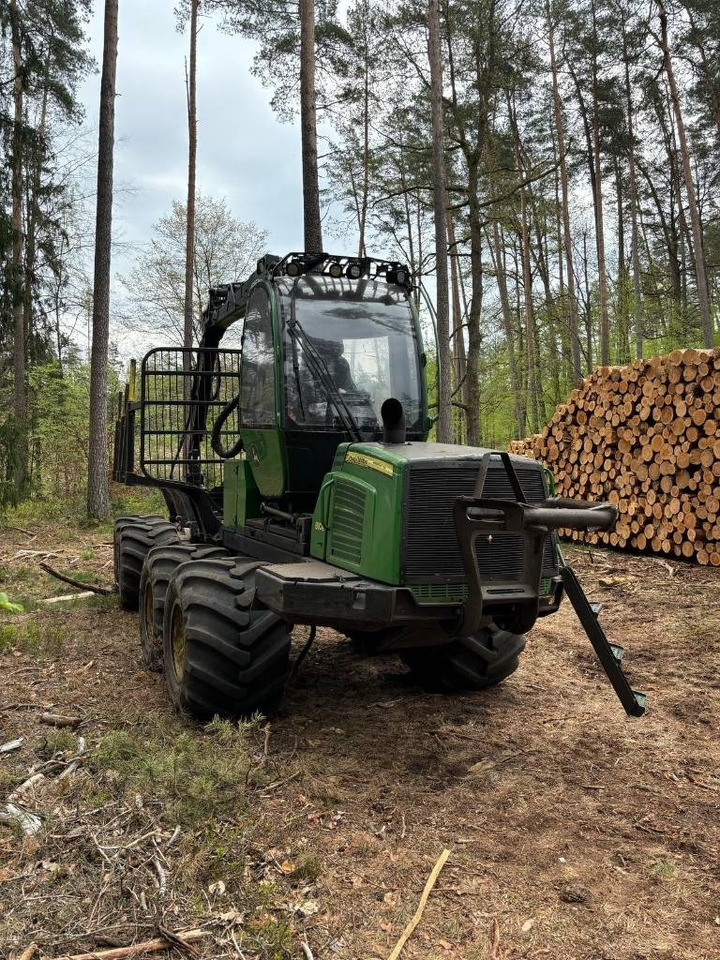 John Deere 810 E - Forvarderis: foto 4 John Deere 810 E - Forvarderis: foto 4