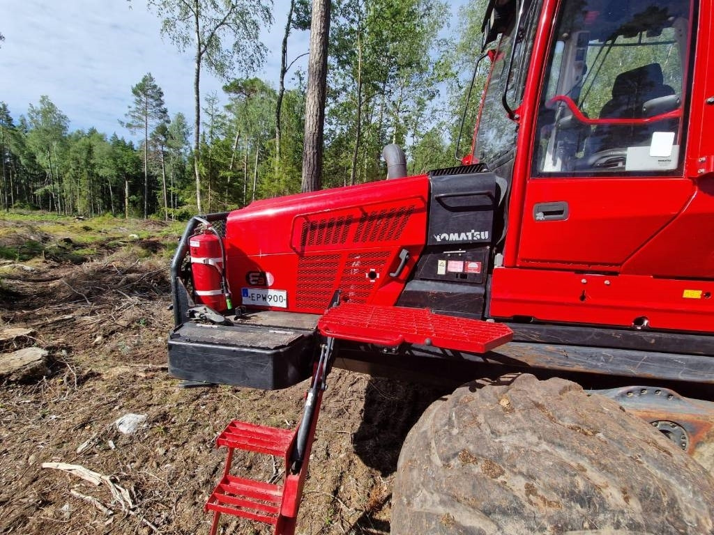 Komatsu 865 - Forvarderis: foto 4 Komatsu 865 - Forvarderis: foto 4