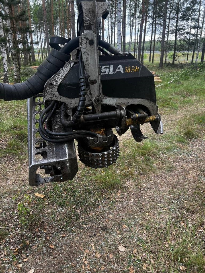 Sampo-Rosenlew 1046 Pro - Harvesteris: foto 4 Sampo-Rosenlew 1046 Pro - Harvesteris: foto 4