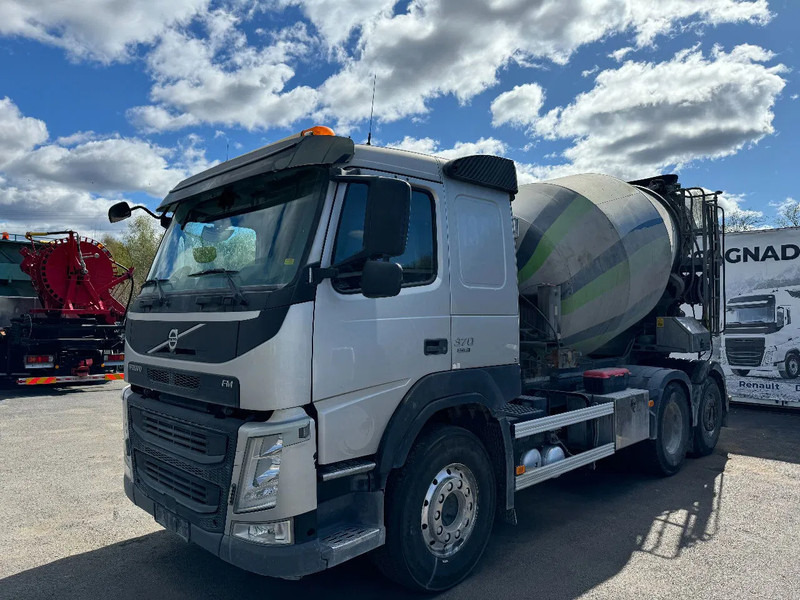 Volvo FM 370 6x2*4, 8m3 Mixer with Hyrdaul.-slide, 2016 - Betonvežis: foto 3 Volvo FM 370 6x2*4, 8m3 Mixer with Hyrdaul.-slide, 2016 - Betonvežis: foto 3