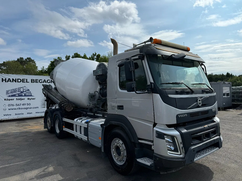 Volvo FMX 370 6x2*4, Mixer + Hydraulic-slide, 2015 - Betonvežis: foto 1 Volvo FMX 370 6x2*4, Mixer + Hydraulic-slide, 2015 - Betonvežis: foto 1