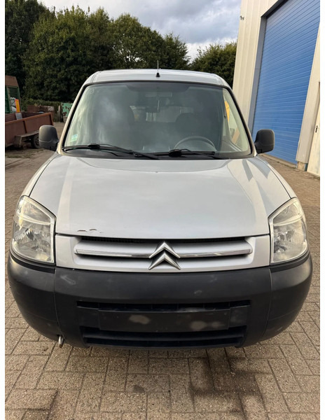 Citroën Berlingo **AIRCO-EURO4** - Mažas furgonas: foto 2 Citroën Berlingo **AIRCO-EURO4** - Mažas furgonas: foto 2