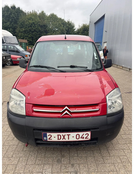 Citroën Berlingo **PETROL-ESSENCE-BENZINE** - Lengvasis automobilis: foto 2 Citroën Berlingo **PETROL-ESSENCE-BENZINE** - Lengvasis automobilis: foto 2