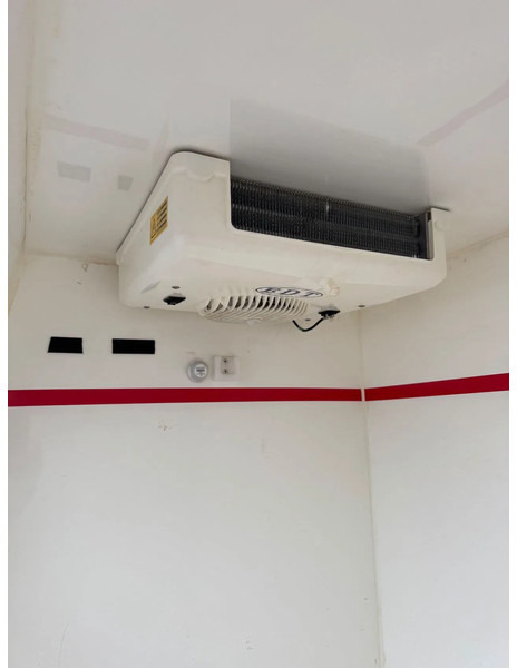 Ford Transit Custom **L2-EURO 6-AC/-30/+22/+4°C** - Furgonas šaldytuvas: foto 5 Ford Transit Custom **L2-EURO 6-AC/-30/+22/+4°C** - Furgonas šaldytuvas: foto 5