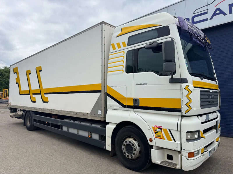 MAN TGA 18.360 **MANUAL GEARBOX-BOITE MANUELLE** - Furgonas sunkvežimis: foto 3 MAN TGA 18.360 **MANUAL GEARBOX-BOITE MANUELLE** - Furgonas sunkvežimis: foto 3