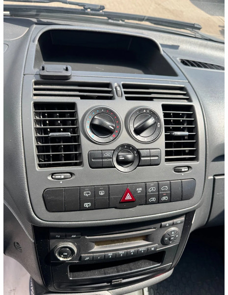 Mažas furgonas Mercedes-Benz Vito **110CDI-EURO 5**: foto 11 Mažas furgonas Mercedes-Benz Vito **110CDI-EURO 5**: foto 11
