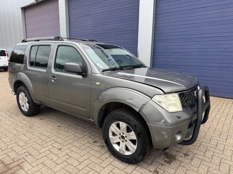 Nissan Pathfinder **AIRCO-EURO 3-7 SEATS** - Lengvasis automobilis: foto 1 Nissan Pathfinder **AIRCO-EURO 3-7 SEATS** - Lengvasis automobilis: foto 1