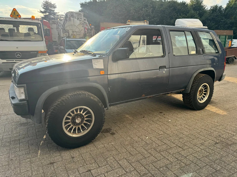 Nissan Terrano **4X4-DIESEL-LONG CHASSIS** - Lengvasis automobilis: foto 1 Nissan Terrano **4X4-DIESEL-LONG CHASSIS** - Lengvasis automobilis: foto 1