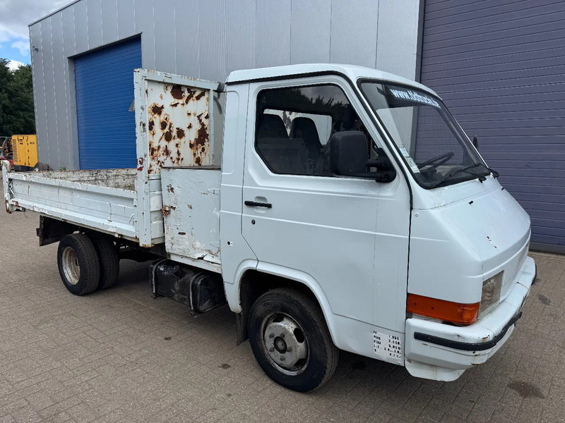 Nissan Trade **TIPPER/BENNE** - Mažas savivartis: foto 3 Nissan Trade **TIPPER/BENNE** - Mažas savivartis: foto 3