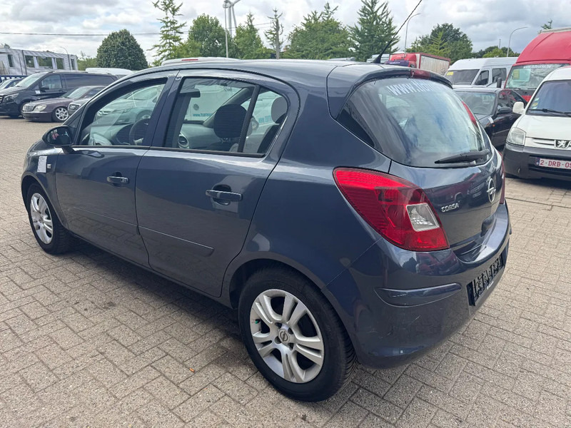 Opel Corsa **EURO4-AIRCO** - Sedanas: foto 5 Opel Corsa **EURO4-AIRCO** - Sedanas: foto 5
