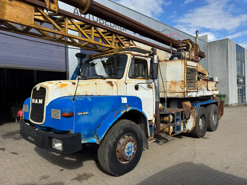 MAN 32.281 **FOREUSE-DRILLTRUCK-6X6** - Sunkvežimis: foto 2 MAN 32.281 **FOREUSE-DRILLTRUCK-6X6** - Sunkvežimis: foto 2