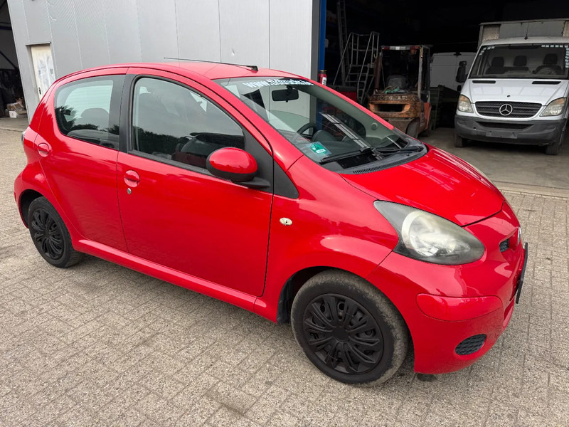 Toyota Aygo **5DOORS-BELGIAN CAR** - Hečbekas: foto 3 Toyota Aygo **5DOORS-BELGIAN CAR** - Hečbekas: foto 3