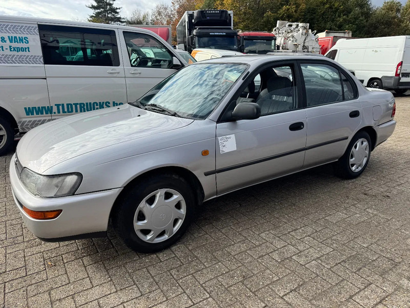 Toyota Corolla **PETROL-AUTOMATIC-BELGIAN CAR** - Sedanas: foto 1 Toyota Corolla **PETROL-AUTOMATIC-BELGIAN CAR** - Sedanas: foto 1