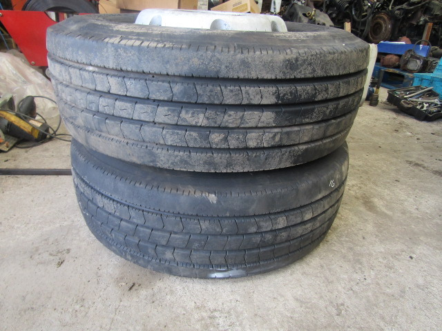 ALCOA ALLOYS (2) 285/70/19.5 STEER DUNLOP 2012 10/12MM TREAD 30MM HOLES - Padanga - Sunkvežimis: foto 1 ALCOA ALLOYS (2) 285/70/19.5 STEER DUNLOP 2012 10/12MM TREAD 30MM HOLES - Padanga - Sunkvežimis: foto 1