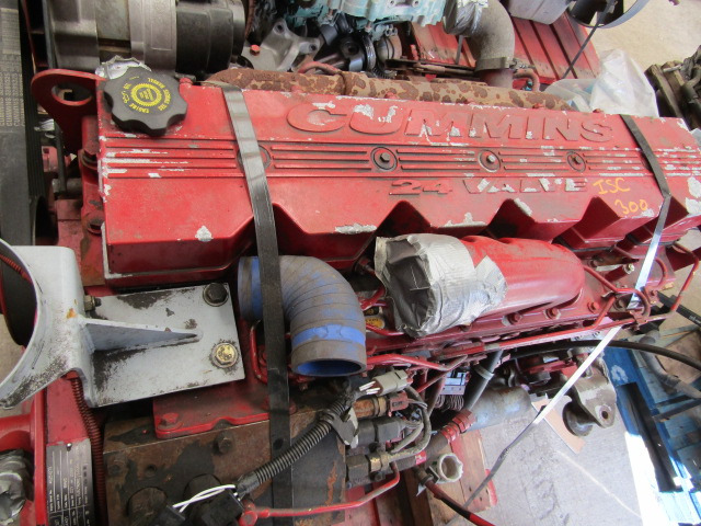 CUMMINS ISC 300 8.2 ENGINE ONLY 20,000KM (EX FIRE SERVICE) - Variklis - Sunkvežimis: foto 3 CUMMINS ISC 300 8.2 ENGINE ONLY 20,000KM (EX FIRE SERVICE) - Variklis - Sunkvežimis: foto 3