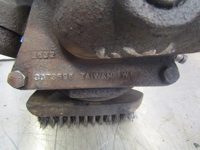 CUMMINS M11 WATER PUMP P/NO 3073695 - Variklis ir dalys - Sunkvežimis: foto 3 CUMMINS M11 WATER PUMP P/NO 3073695 - Variklis ir dalys - Sunkvežimis: foto 3