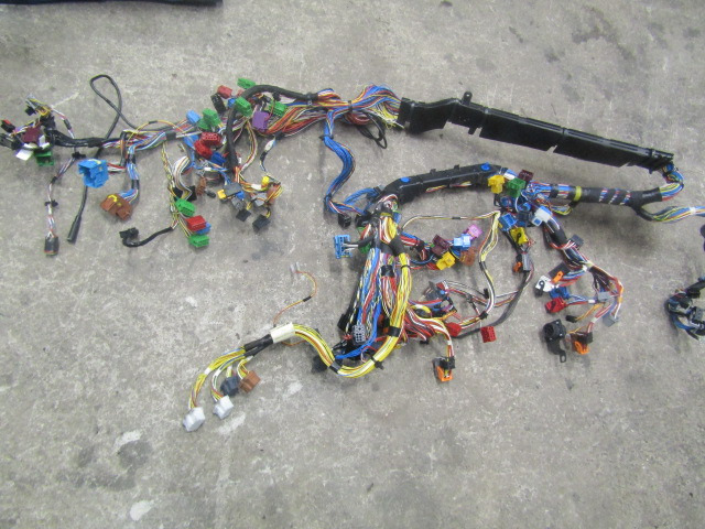 DAF LF 220 EURO 6 FULL CAB WIRING HARNESS P/NO 7422626863 P01 - Elektros sistema - Sunkvežimis: foto 2 DAF LF 220 EURO 6 FULL CAB WIRING HARNESS P/NO 7422626863 P01 - Elektros sistema - Sunkvežimis: foto 2