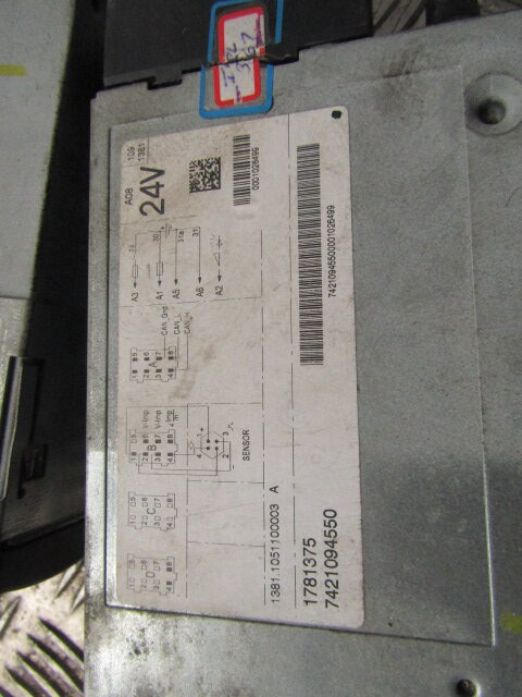 DAF XF 105 DIGI TACH VDO P/NO 1781375 - Elektros sistema - Sunkvežimis: foto 3 DAF XF 105 DIGI TACH VDO P/NO 1781375 - Elektros sistema - Sunkvežimis: foto 3