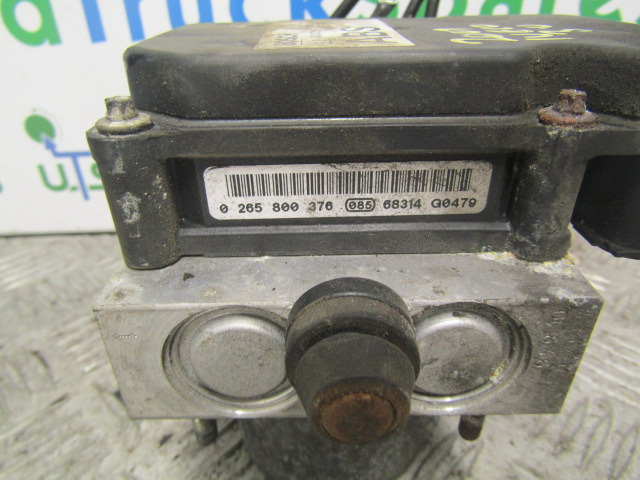 IVECO DAILY 3.0 (FICE 3481C) ABS PUMP/ECU BOSCH P/NO 0265800376 - Stabdžių dalys - Sunkvežimis: foto 3 IVECO DAILY 3.0 (FICE 3481C) ABS PUMP/ECU BOSCH P/NO 0265800376 - Stabdžių dalys - Sunkvežimis: foto 3