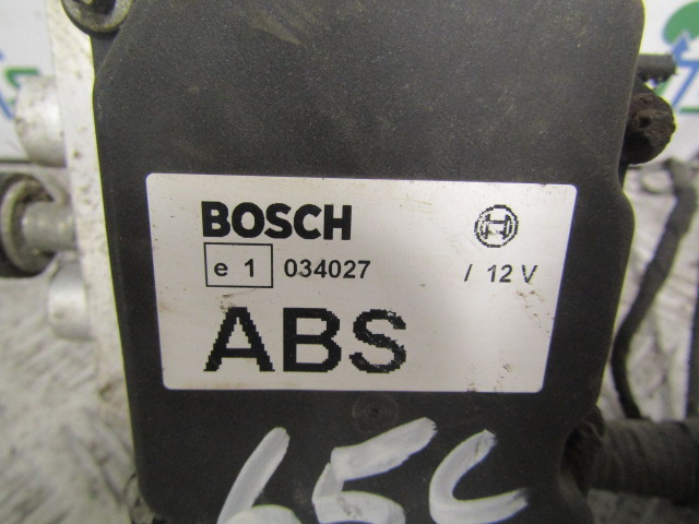 IVECO DAILY 3.0 (FICE 3481C) ABS PUMP/ECU BOSCH P/NO 0265800606 IVECO P/NO 504182322 - Stabdžių dalys - Sunkvežimis: foto 2 IVECO DAILY 3.0 (FICE 3481C) ABS PUMP/ECU BOSCH P/NO 0265800606 IVECO P/NO 504182322 - Stabdžių dalys - Sunkvežimis: foto 2