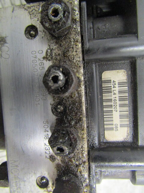 IVECO DAILY 3.0 (FICE 3481C) ABS PUMP/ECU BOSCH P/NO 0265800606 IVECO P/NO 504182322 - Stabdžių dalys - Sunkvežimis: foto 4 IVECO DAILY 3.0 (FICE 3481C) ABS PUMP/ECU BOSCH P/NO 0265800606 IVECO P/NO 504182322 - Stabdžių dalys - Sunkvežimis: foto 4