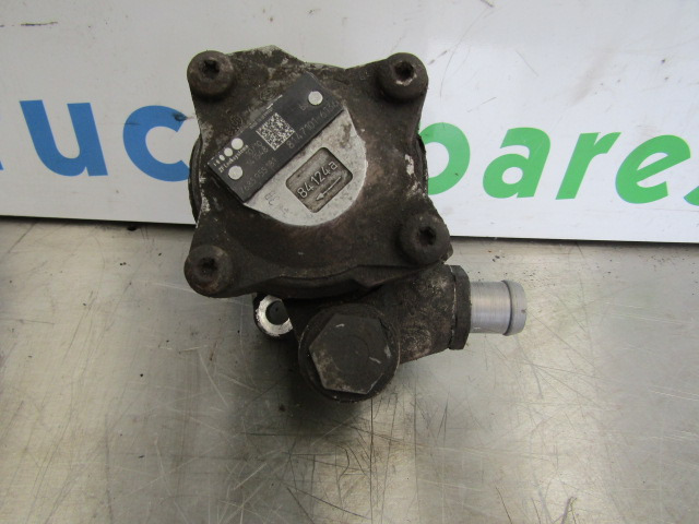 MAN TGS/TGX D2066 POWER STEERING PUMP P/NO 51.47101.6136 - Vairavimo sistema - Sunkvežimis: foto 1 MAN TGS/TGX D2066 POWER STEERING PUMP P/NO 51.47101.6136 - Vairavimo sistema - Sunkvežimis: foto 1