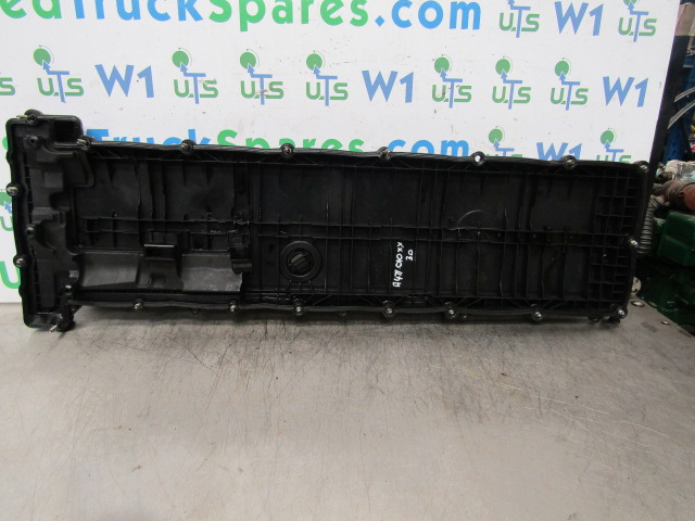 MERCEDES ACTROS MP4 OM471-6 ROCKER COVER P/NO A471010XX30 - Variklis ir dalys - Sunkvežimis: foto 2 MERCEDES ACTROS MP4 OM471-6 ROCKER COVER P/NO A471010XX30 - Variklis ir dalys - Sunkvežimis: foto 2