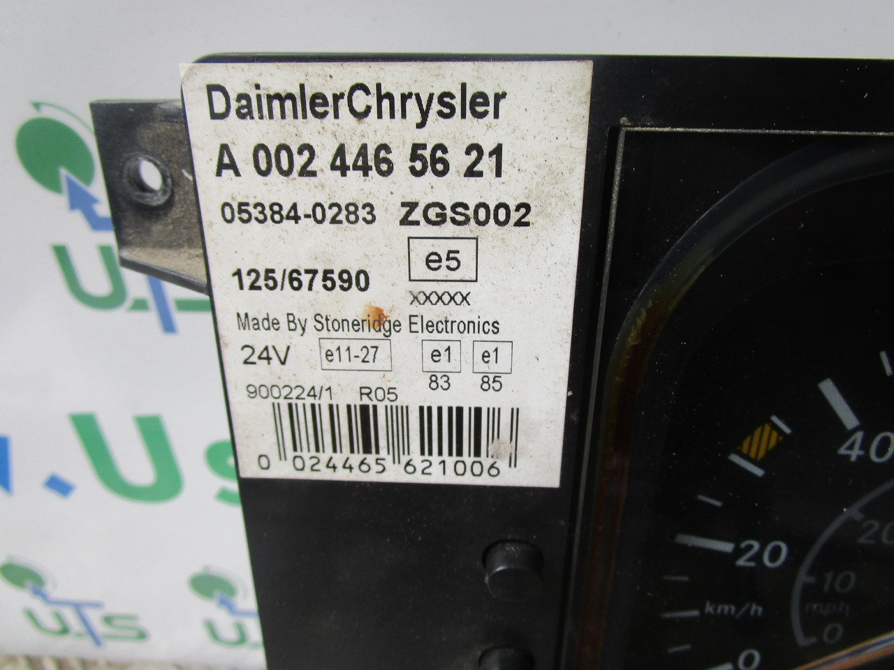 MERCEDES AXOR / ECONIC CLOCK CLUSTER P/NO A0024465621 - Elektros sistema - Sunkvežimis: foto 2 MERCEDES AXOR / ECONIC CLOCK CLUSTER P/NO A0024465621 - Elektros sistema - Sunkvežimis: foto 2