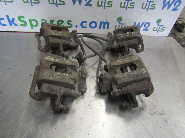 MITSUBISHI FUSO 3C11/3C13 FRONT BRAKE CALIPERS P/NO FSX14C - Stabdžių dalys - Sunkvežimis: foto 1 MITSUBISHI FUSO 3C11/3C13 FRONT BRAKE CALIPERS P/NO FSX14C - Stabdžių dalys - Sunkvežimis: foto 1