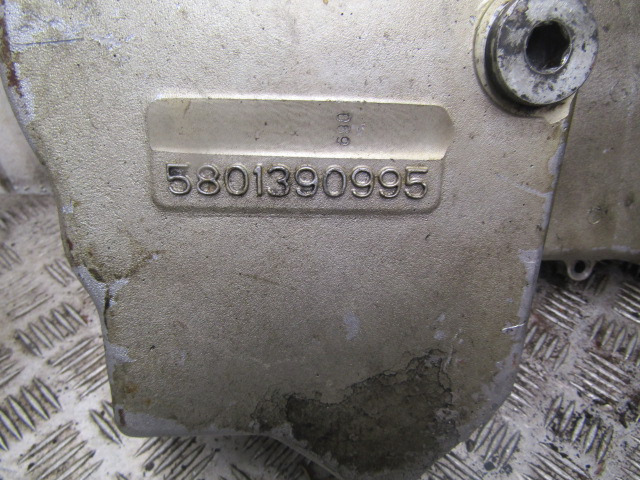 MITSUBISHI FUSO FUSO 4P10 ENGINE SUMP P/NO 5801390995 - Variklis ir dalys - Sunkvežimis: foto 3 MITSUBISHI FUSO FUSO 4P10 ENGINE SUMP P/NO 5801390995 - Variklis ir dalys - Sunkvežimis: foto 3