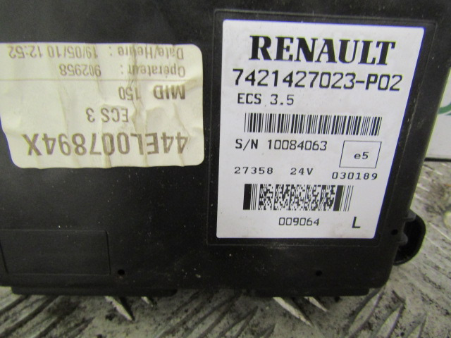 RENAULT MIDLUM DXI ECS CONTROL UNIT P/NO 7421427023-PO2 - Elektros sistema - Sunkvežimis: foto 2 RENAULT MIDLUM DXI ECS CONTROL UNIT P/NO 7421427023-PO2 - Elektros sistema - Sunkvežimis: foto 2