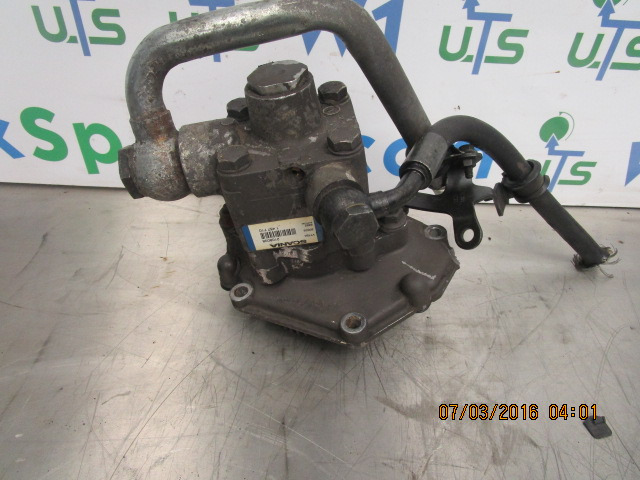 SCANIA 124 420 DC1203 POWER STEERING PUMP 2108038 - Variklis ir dalys - Sunkvežimis: foto 1 SCANIA 124 420 DC1203 POWER STEERING PUMP 2108038 - Variklis ir dalys - Sunkvežimis: foto 1