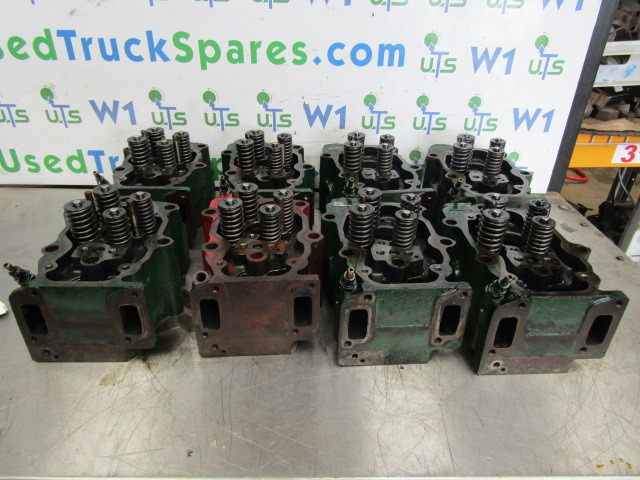SCANIA 144/164 V8 CYLINDER HEAD - Variklis ir dalys - Sunkvežimis: foto 1 SCANIA 144/164 V8 CYLINDER HEAD - Variklis ir dalys - Sunkvežimis: foto 1