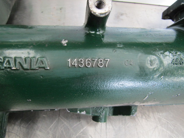 SCANIA 144/164 V8 INLET AIR INTAKE MANIFOLD - Variklis ir dalys - Sunkvežimis: foto 2 SCANIA 144/164 V8 INLET AIR INTAKE MANIFOLD - Variklis ir dalys - Sunkvežimis: foto 2