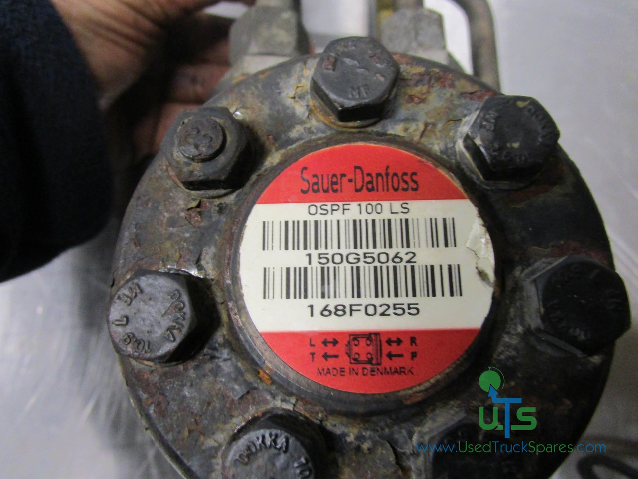 SCHMIDT SWINGO 200 POWER STEERING PUMP P/NO 150G5062 - Stiprintuvo siurblys - Komunalinė/ Specializuota technika: foto 2 SCHMIDT SWINGO 200 POWER STEERING PUMP P/NO 150G5062 - Stiprintuvo siurblys - Komunalinė/ Specializuota technika: foto 2