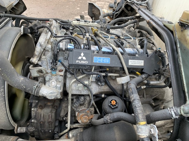 MITSUBISHI FUSO 7.5T 2012 BREAKING FOR SPARES - Sunkvežimis: foto 3 MITSUBISHI FUSO 7.5T 2012 BREAKING FOR SPARES - Sunkvežimis: foto 3