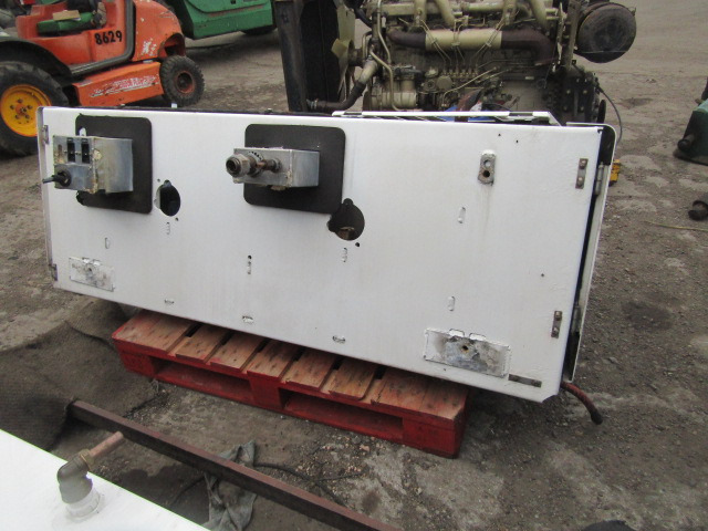 THERMO KING SPECTRUM TS DIESEL FRIDGE UNIT COMPLETE IN GOOD RUNNING ORDER - Šaldymo įrenginys - Sunkvežimis: foto 4 THERMO KING SPECTRUM TS DIESEL FRIDGE UNIT COMPLETE IN GOOD RUNNING ORDER - Šaldymo įrenginys - Sunkvežimis: foto 4