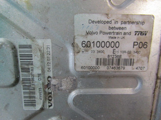 VOLVO D7E ENGINE ECU P/NO 60100000 P06 VOLVO P/NO 499553 - Valdymo blokas - Sunkvežimis: foto 2 VOLVO D7E ENGINE ECU P/NO 60100000 P06 VOLVO P/NO 499553 - Valdymo blokas - Sunkvežimis: foto 2