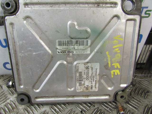 VOLVO FE240 D7E ENGINE ECU P/NO 6010000 P06 / VOLVO 0499533 D7E - Valdymo blokas - Sunkvežimis: foto 1 VOLVO FE240 D7E ENGINE ECU P/NO 6010000 P06 / VOLVO 0499533 D7E - Valdymo blokas - Sunkvežimis: foto 1