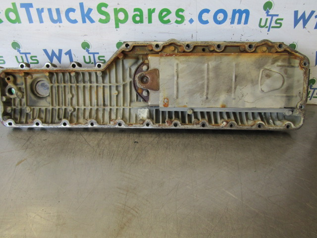 VOLVO FH13 D13C OIL COOLER COVER P/NO 21423744 - Variklis ir dalys - Sunkvežimis: foto 3 VOLVO FH13 D13C OIL COOLER COVER P/NO 21423744 - Variklis ir dalys - Sunkvežimis: foto 3