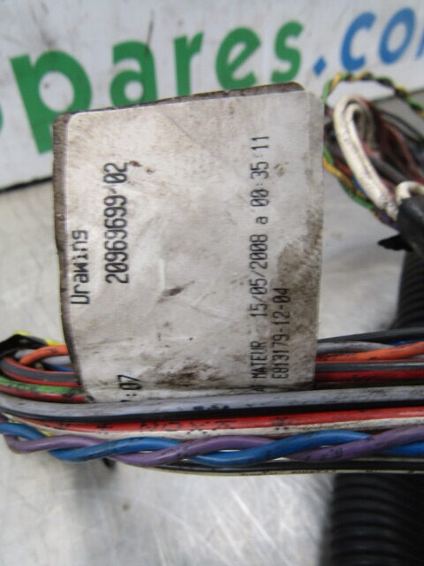 VOLVO FH13A ECU / FUSEBOARD HARNESS P/NO 20969699 / 02 - Valdymo blokas - Sunkvežimis: foto 3 VOLVO FH13A ECU / FUSEBOARD HARNESS P/NO 20969699 / 02 - Valdymo blokas - Sunkvežimis: foto 3