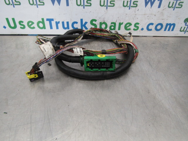 VOLVO FH13A ECU / FUSEBOARD HARNESS P/NO 20969699 / 02 - Valdymo blokas - Sunkvežimis: foto 1 VOLVO FH13A ECU / FUSEBOARD HARNESS P/NO 20969699 / 02 - Valdymo blokas - Sunkvežimis: foto 1