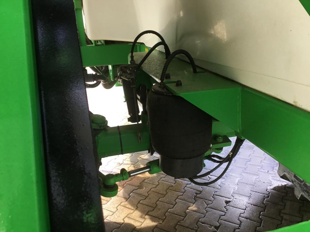 Prikabinamas purkštuvas CHD F 7033 A: foto 13 Prikabinamas purkštuvas CHD F 7033 A: foto 13