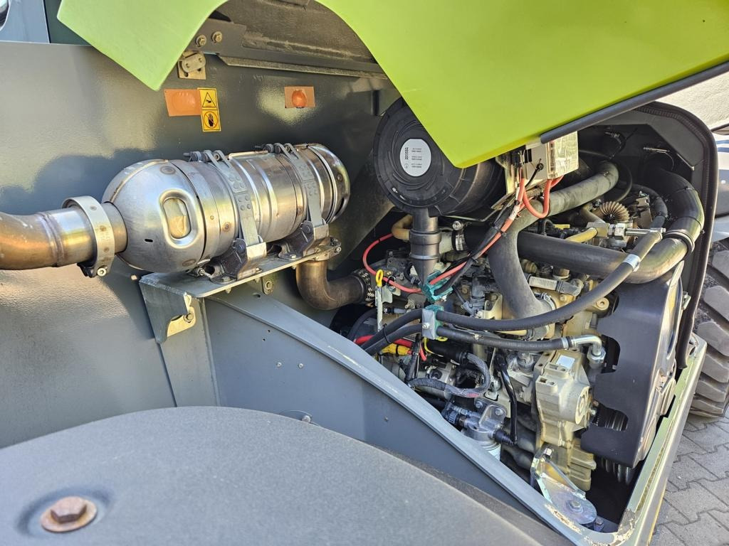 CLAAS Scorpion 7044 Varipower - Krautuvas: foto 2 CLAAS Scorpion 7044 Varipower - Krautuvas: foto 2