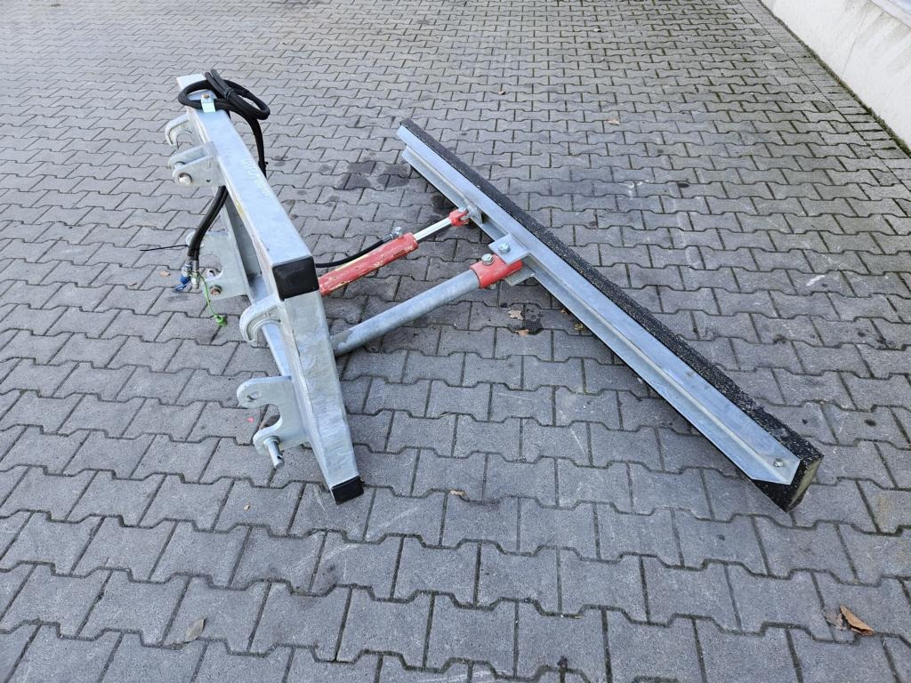 Fliegl Gummi-Schiebeschild - Traktorius - frontalinis krautuvas: foto 2 Fliegl Gummi-Schiebeschild - Traktorius - frontalinis krautuvas: foto 2