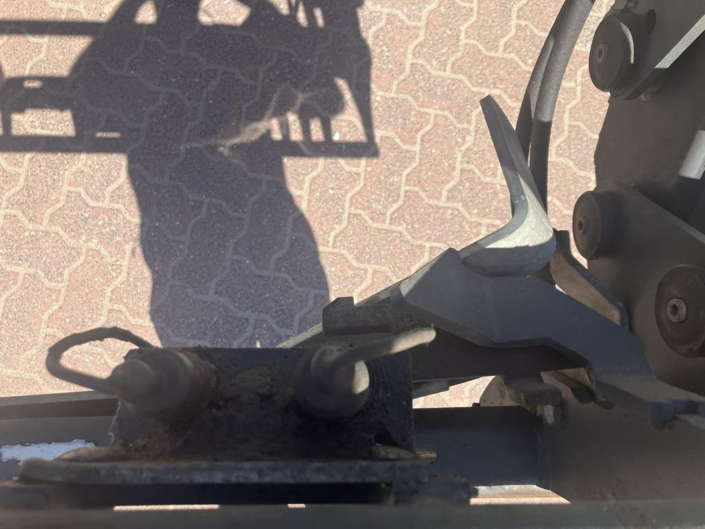 John Deere 6125R - Traktorius: foto 4 John Deere 6125R - Traktorius: foto 4