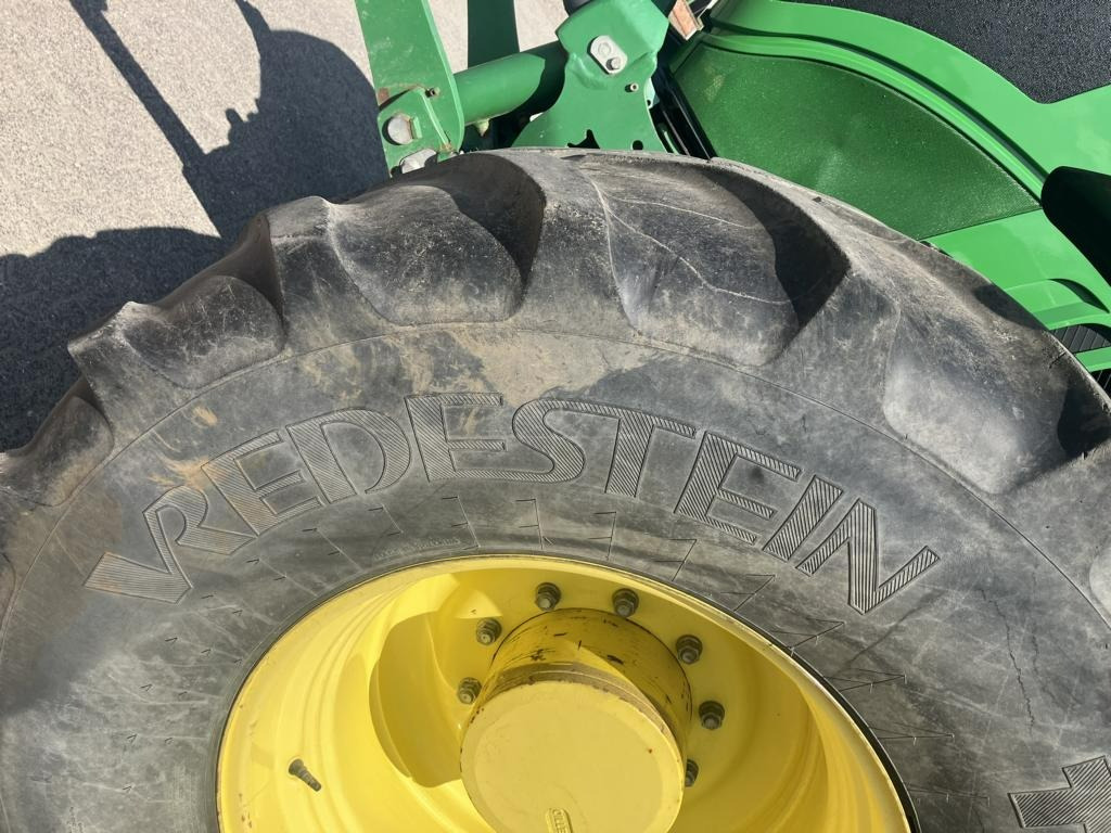 John Deere 6210R - Traktorius: foto 3 John Deere 6210R - Traktorius: foto 3
